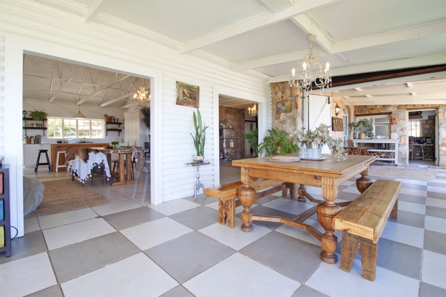 To Let 5 Bedroom Property for Rent in San Michel Western Cape